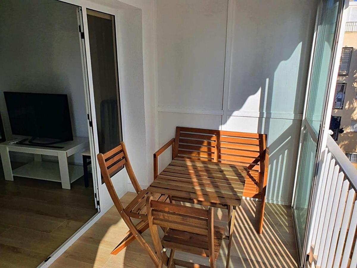 First Line Apartment With 3 Bedrooms And Seaviews 베니돔 외부 사진